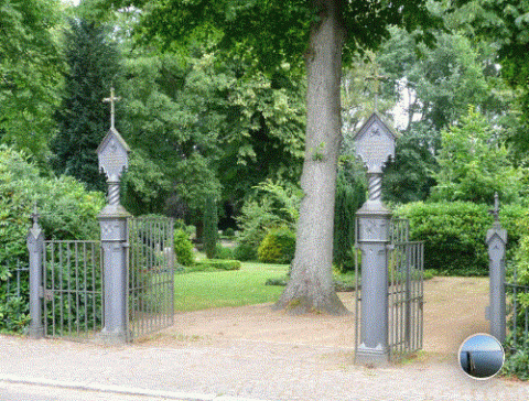 Het Friedhof Rendsburg-Neuwerk te Rendsburg waar ze in een massagraf ligt begraven