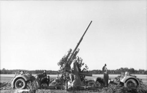 De Flak 8mm waar de Geallieerde tankcommandant zeer huiverig voor was.