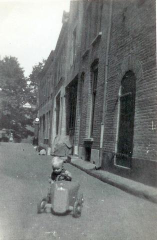 Matthijs Adrianus Brugman leefde hier in de Apenstert