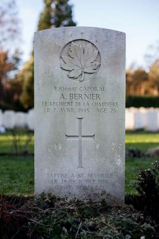 Graf van Armand Bernier