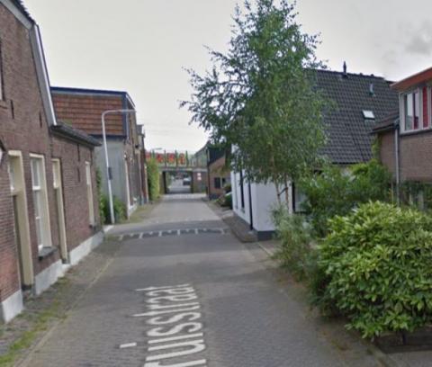 De Kruisstraat in De Hoven