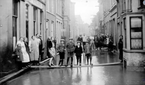 De Dieserstraat bij hoog water
