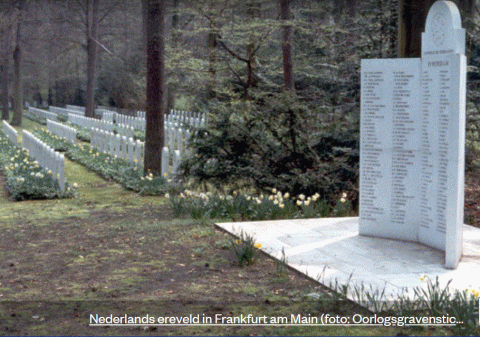 Doekele ligt begraven op het Nederlands ereveld te Frankfurt am Main, Frankfurt-Oberrad.