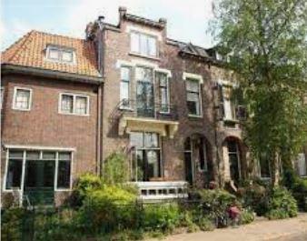 De Jacob Damsingel 12 waar het gezin woonde