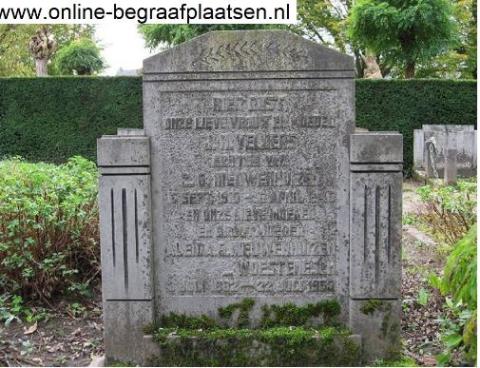 Het graf waar ze samen ligt met haar schoonmoeder