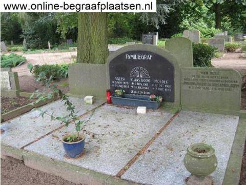 Het graf van de familie Boon, met een ook jong overleden dochter