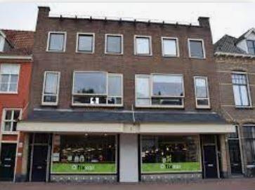 De familie woonde (en werkte?) in de Laarstraat 61a