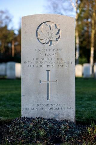 Het graf van Nazaire Gray