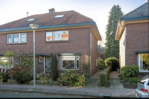 De Nieuweweg 4 te Warnsveld waar hij woonde