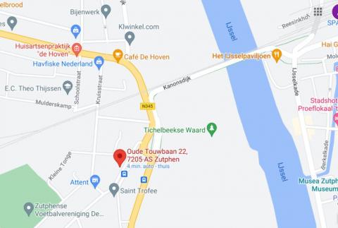 De Oude Touwbaan 8 is gelegen bij de rode stip